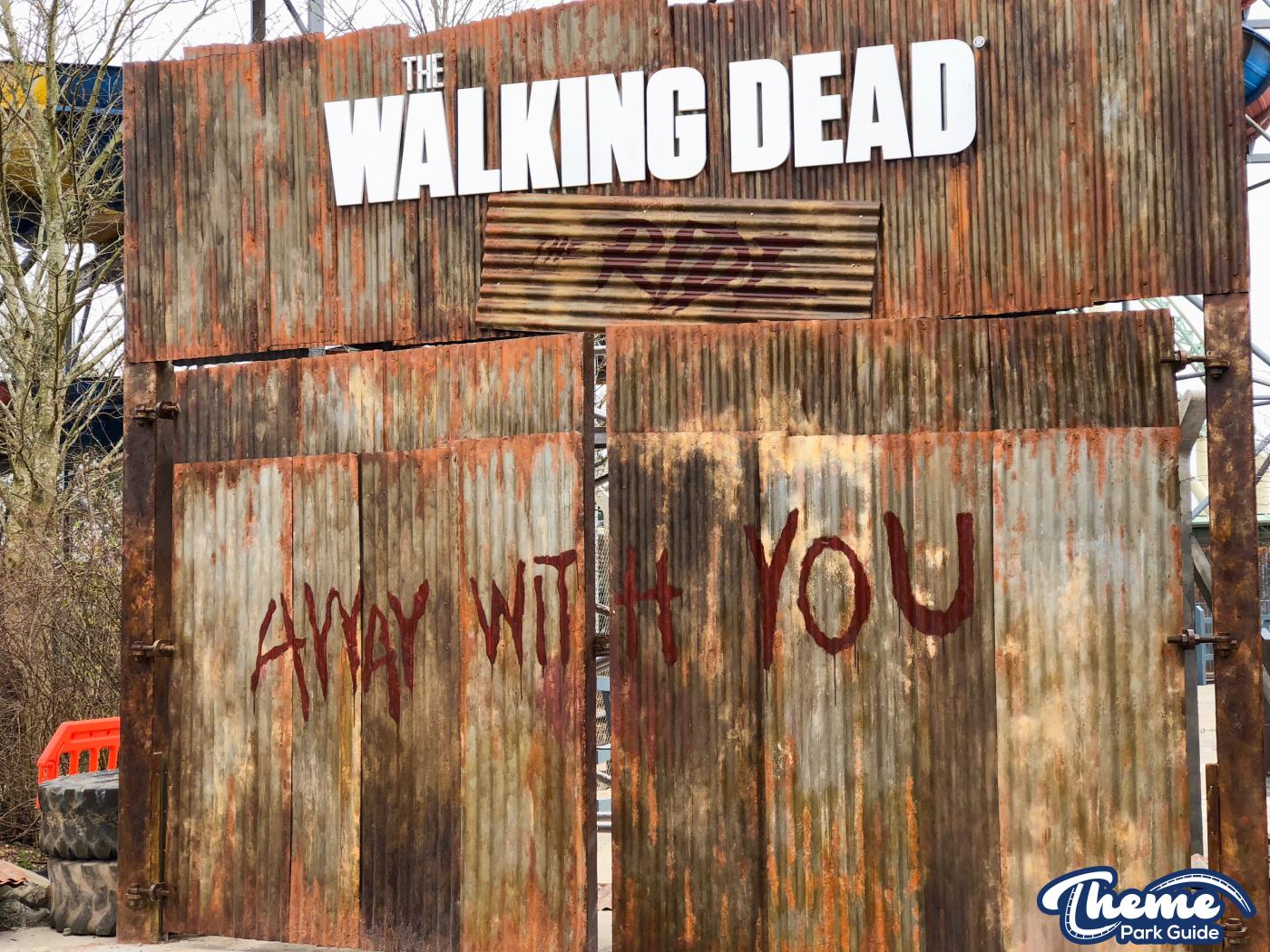 Walking Dead The Ride Theming - A Closer Look