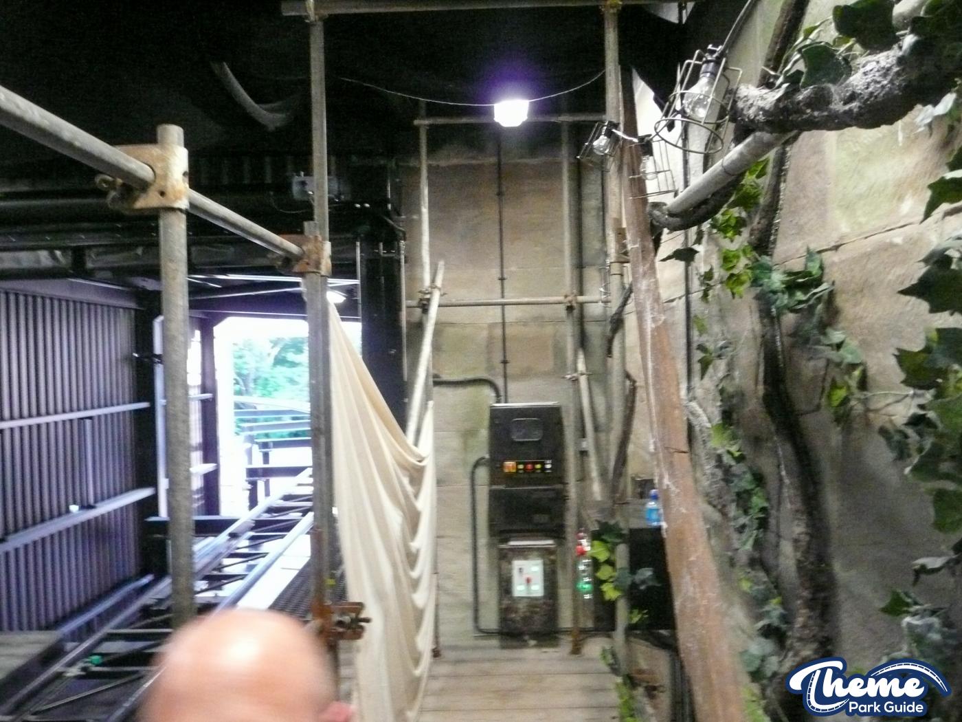 Thirteen Behind The Scenes Tour And Dinner