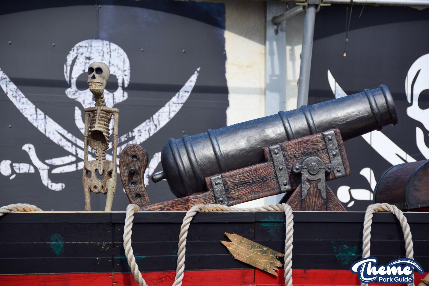 Plunderous Pirates -