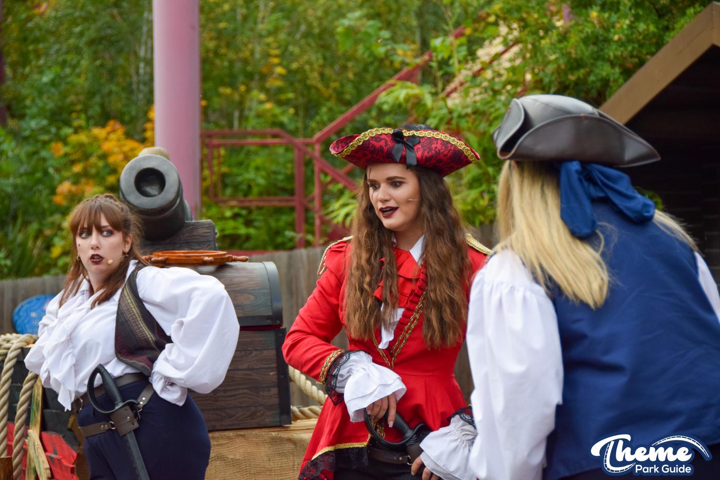Plunderous Pirates -