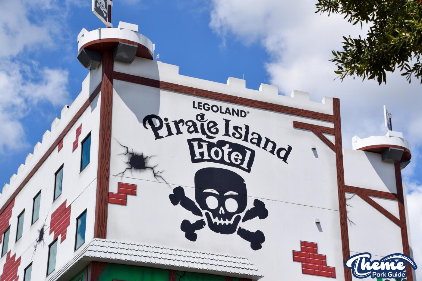 Pirate Island Hotel - Legoland Florida