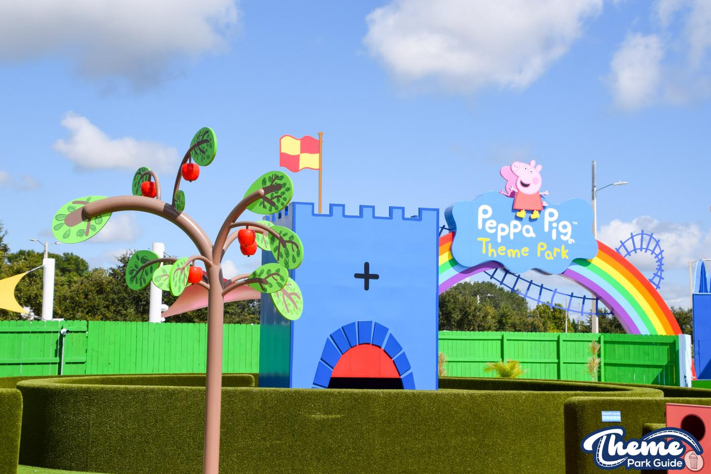 Grandpa Pig's Greenhouse -  Peppa Pig Theme Park