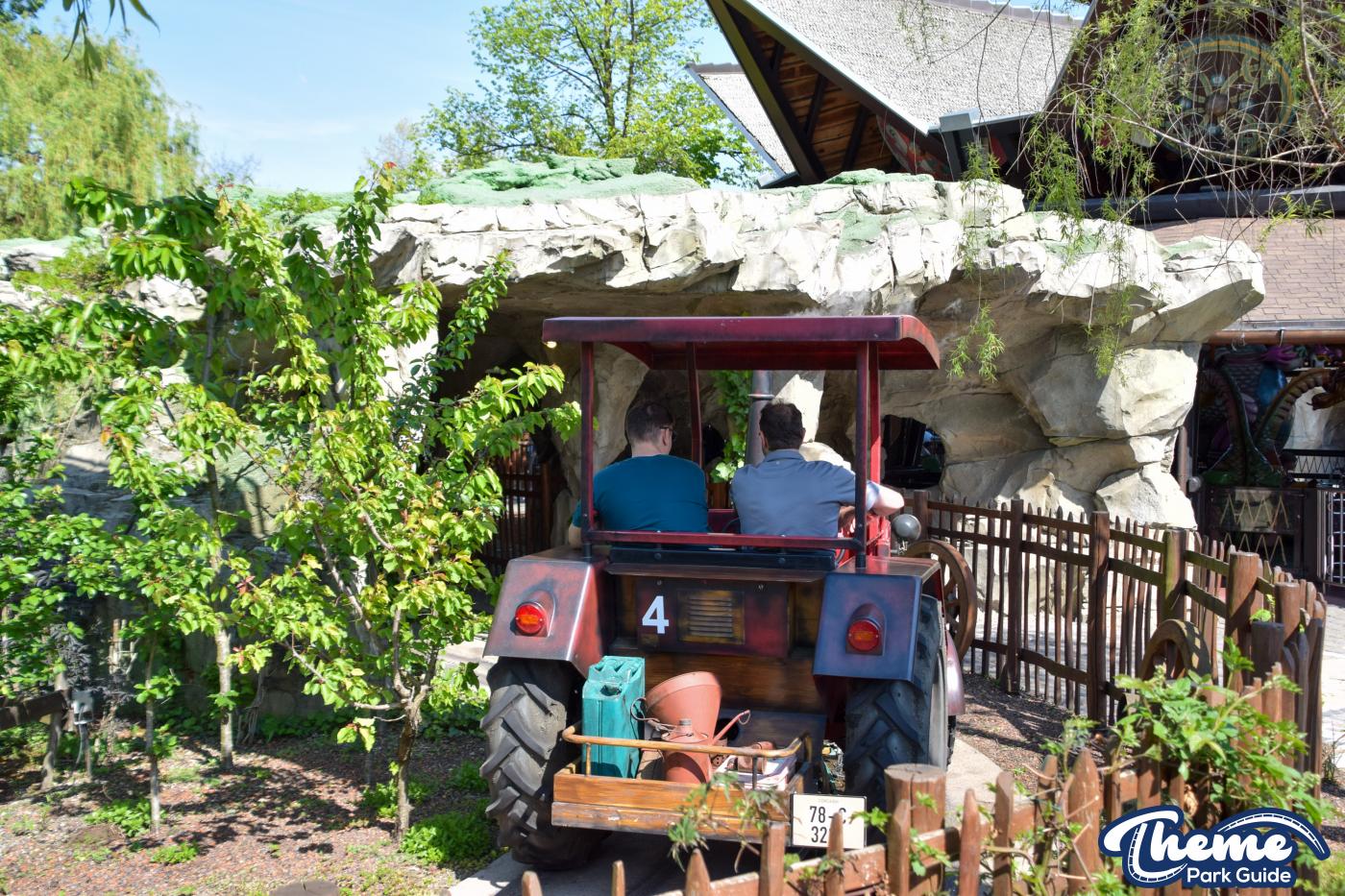 Old Mac Donald's Tractor Fun - Ireland