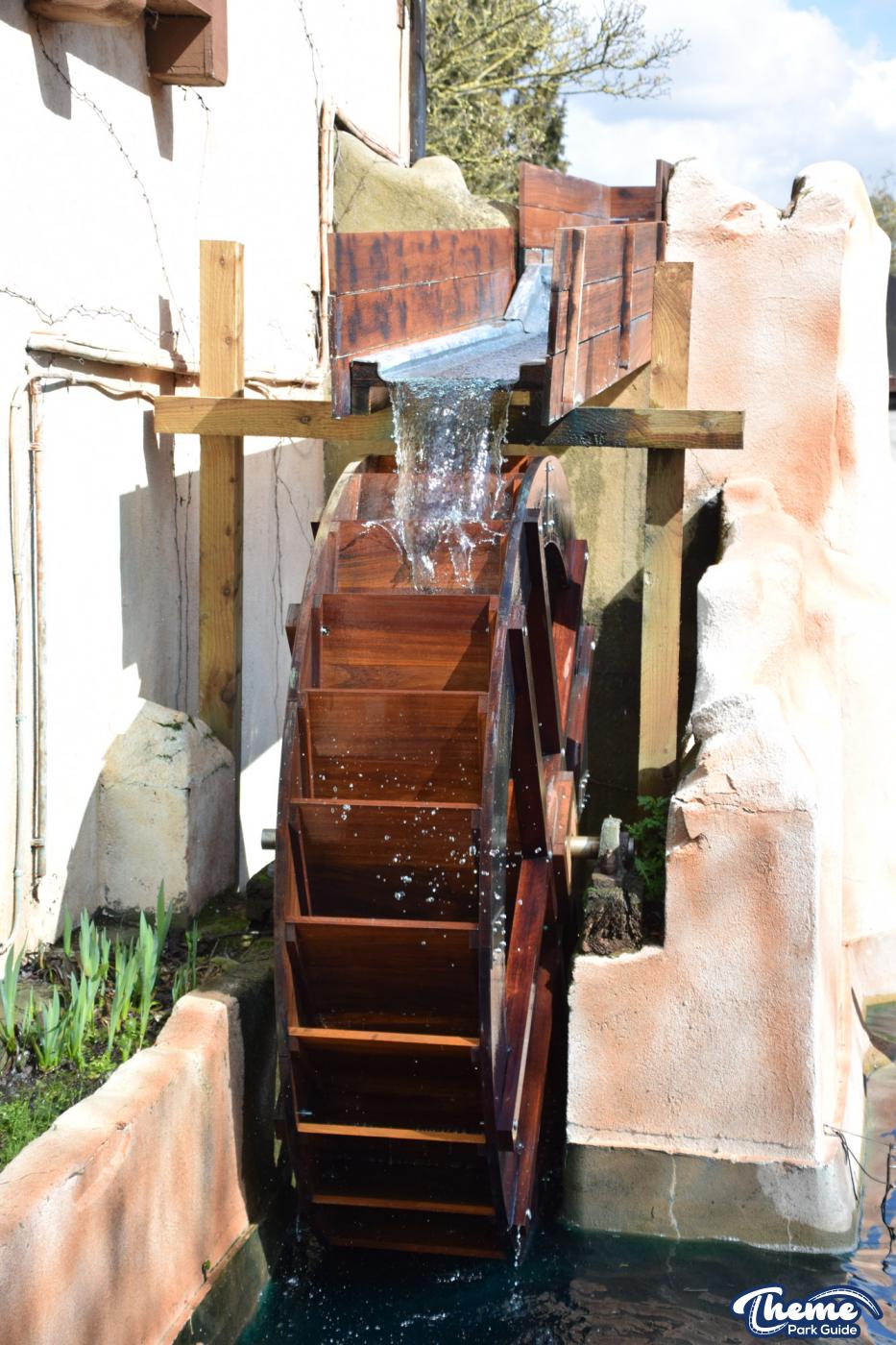 Water Wheel Returns To Chessington Adventure Point