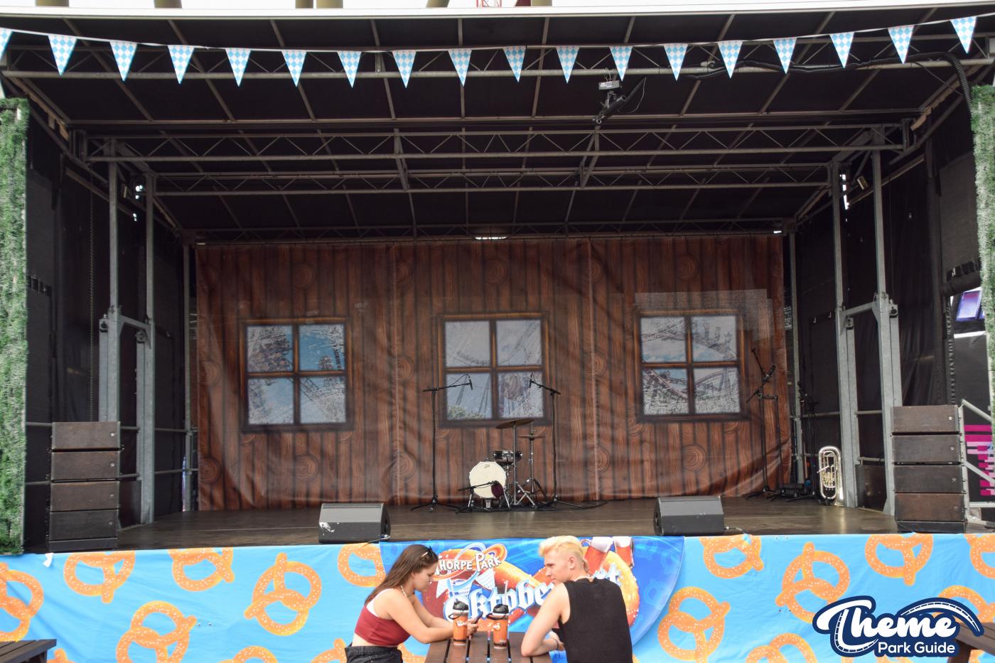Thorpe Park - Thorpe Park Oktoberfest 2023