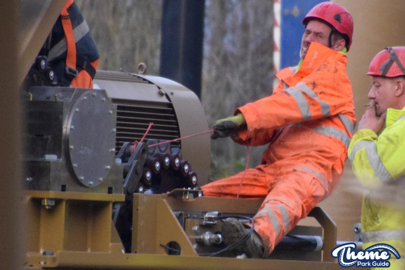 Hyperia Lift Hill Chain Installation Begins