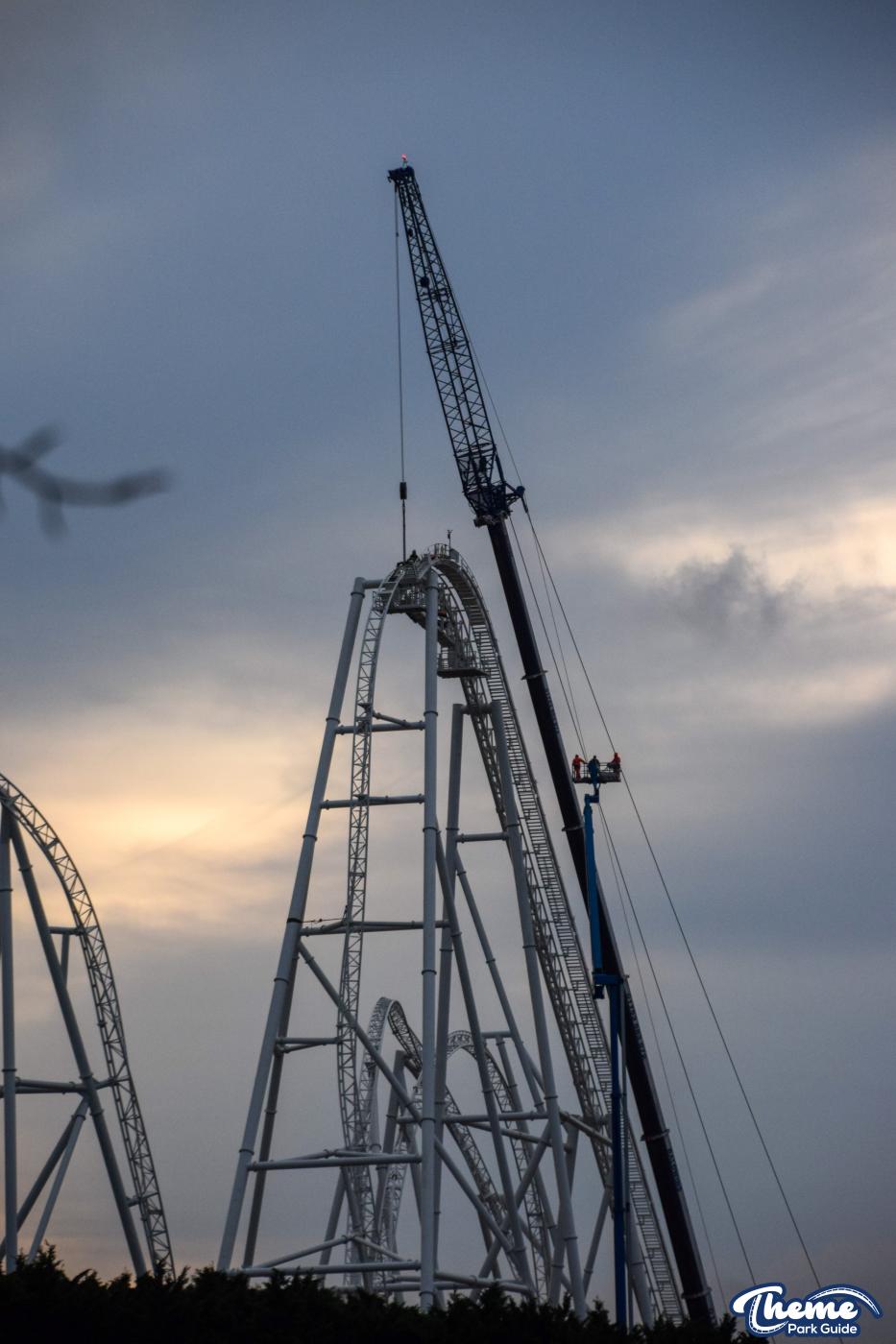 Hyperia Lift Hill Chain Installation Begins