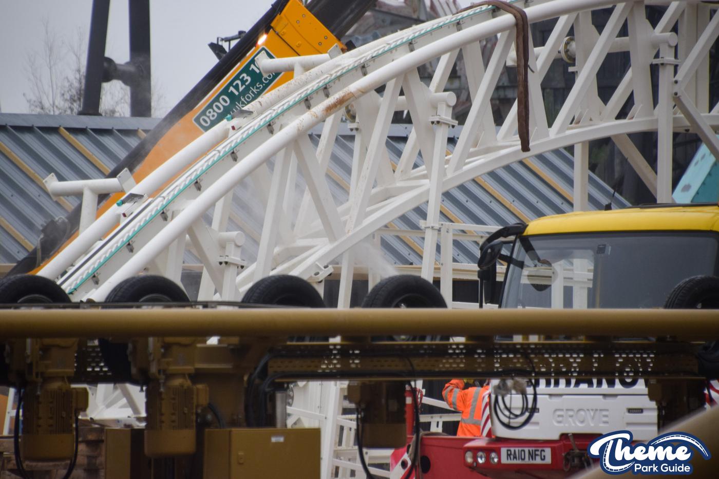 Hyperia Track Completed! Top Of Lift Hill Lifted Into Place
