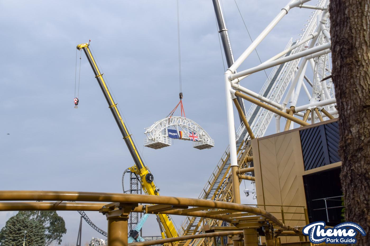 Hyperia Track Completed! Top Of Lift Hill Lifted Into Place