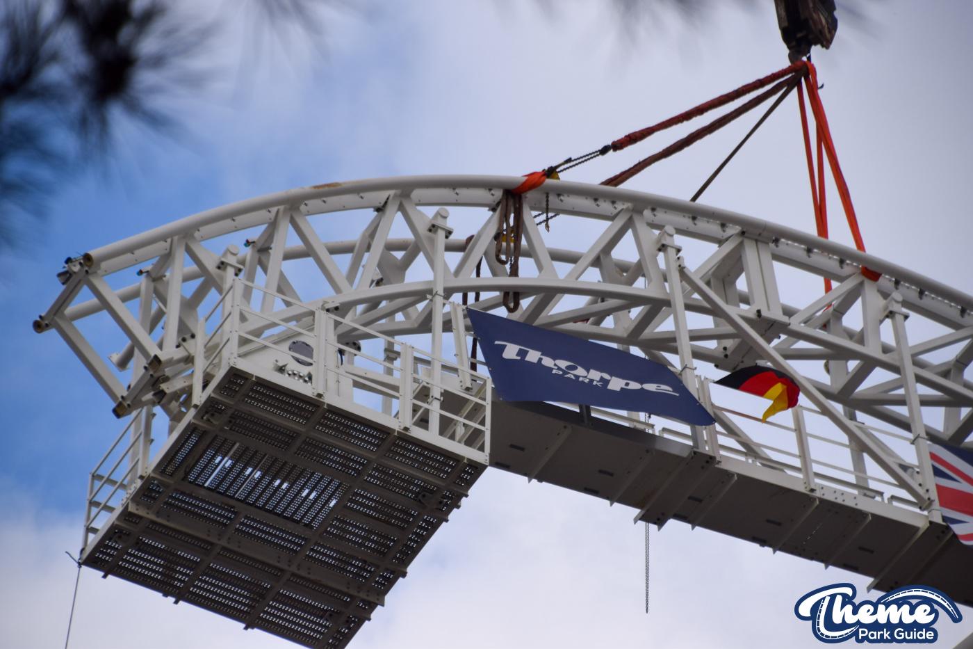 Hyperia Track Completed! Top Of Lift Hill Lifted Into Place