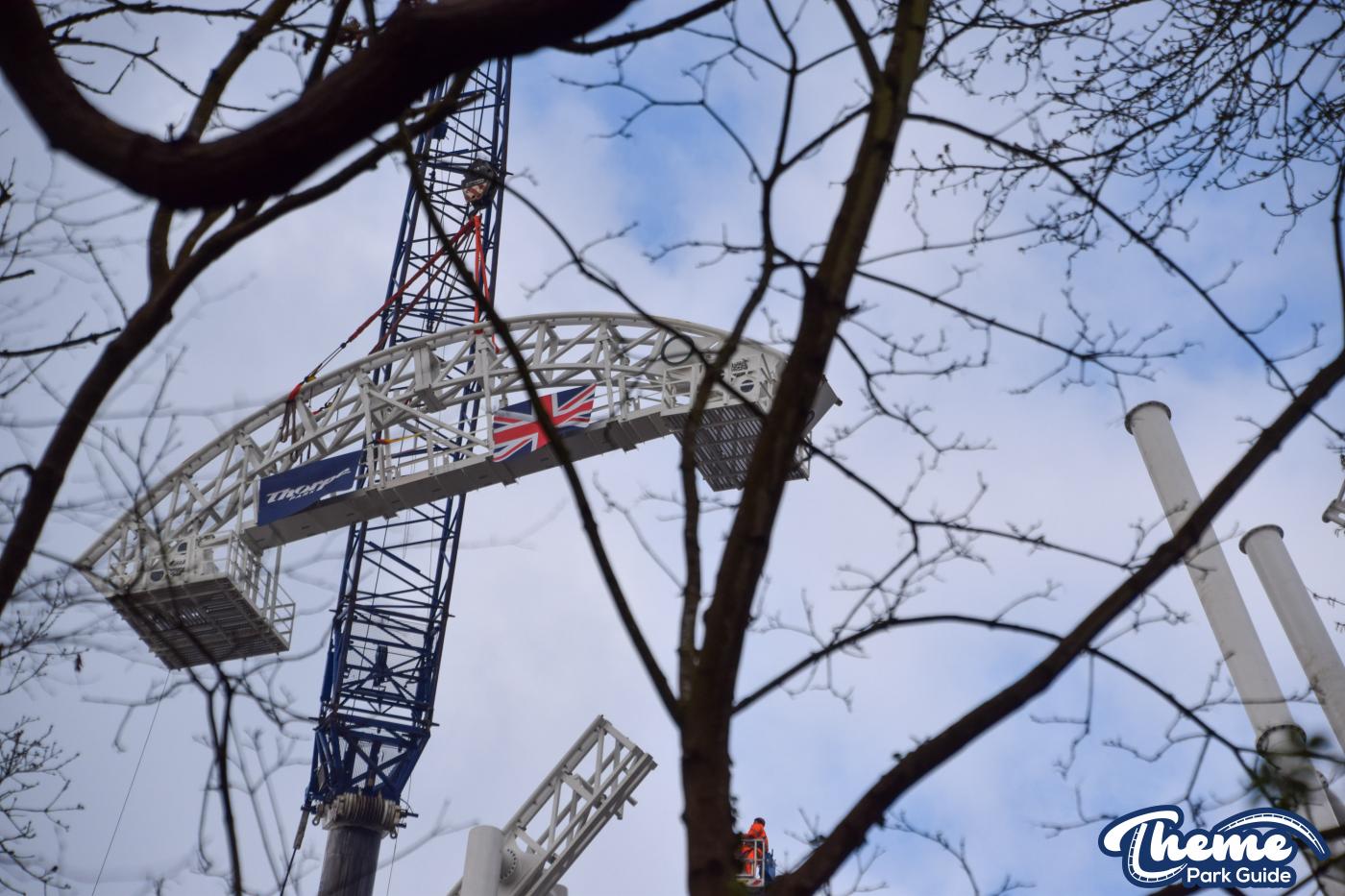 Hyperia Track Completed! Top Of Lift Hill Lifted Into Place