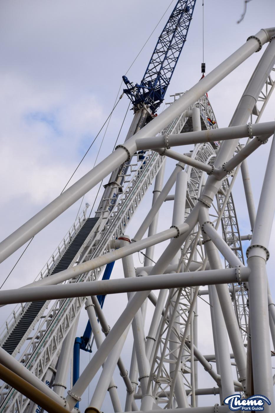 Hyperia Track Completed! Top Of Lift Hill Lifted Into Place