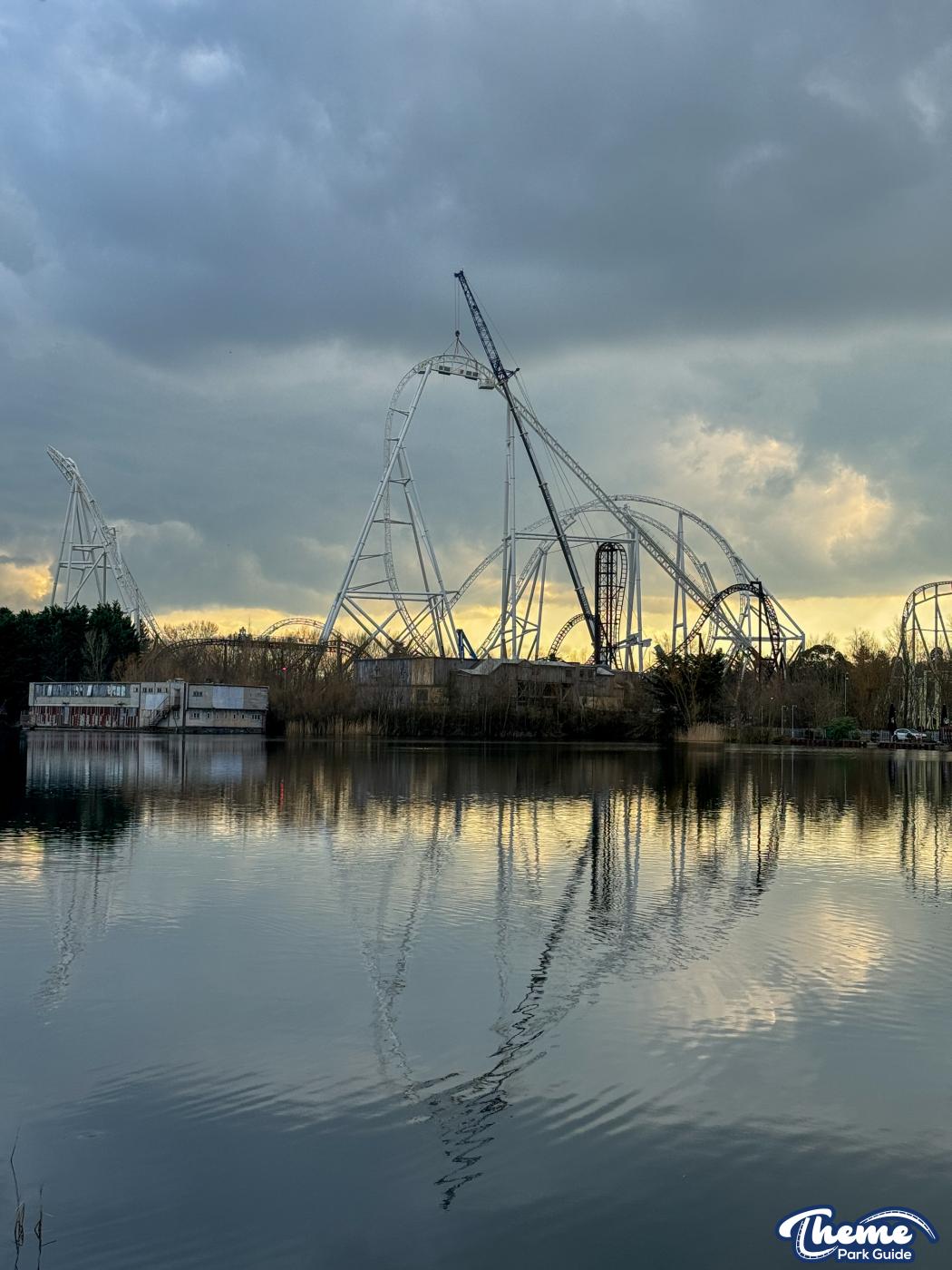 Hyperia Track Completed! Top Of Lift Hill Lifted Into Place