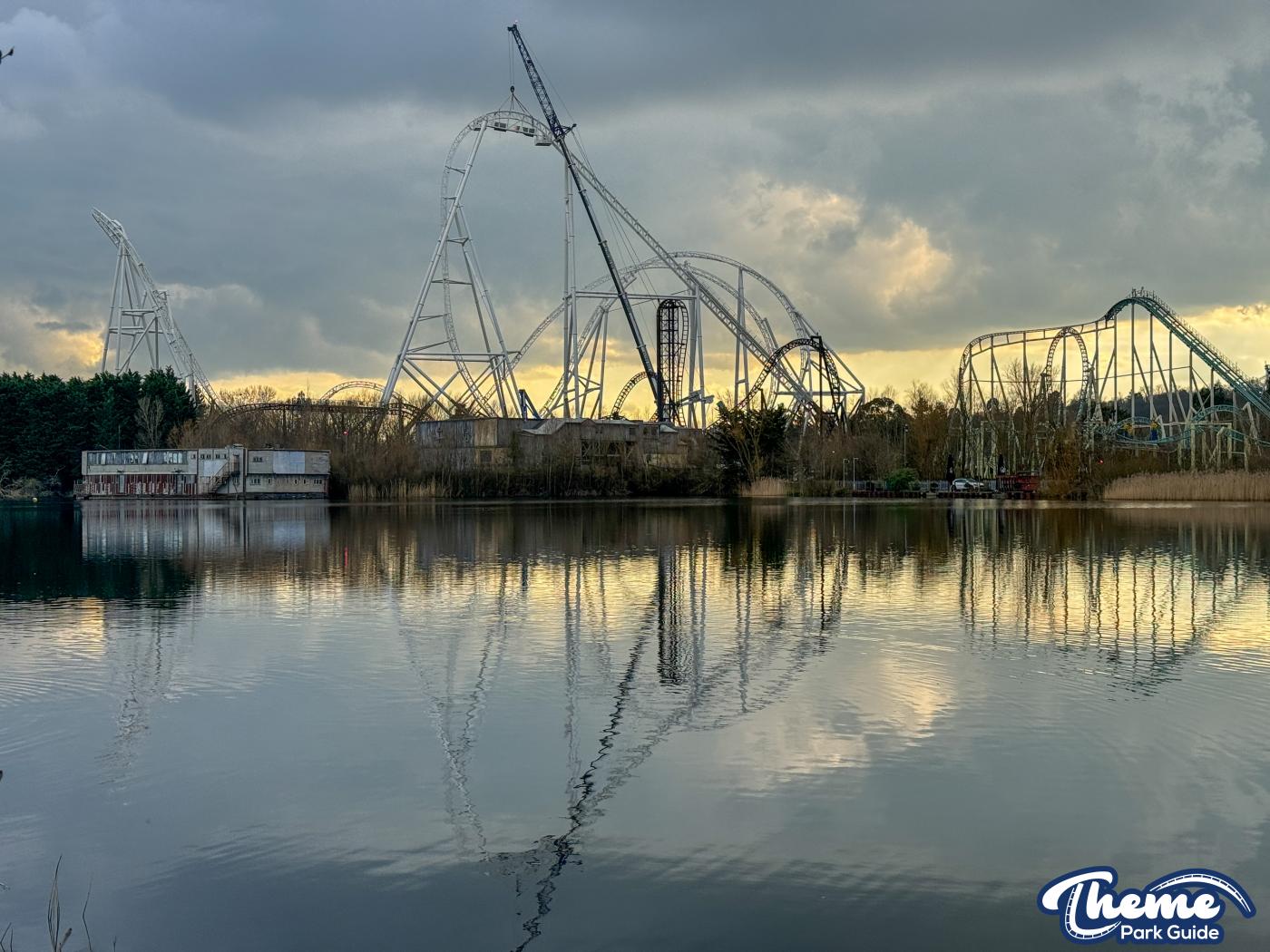 Hyperia Track Completed! Top Of Lift Hill Lifted Into Place
