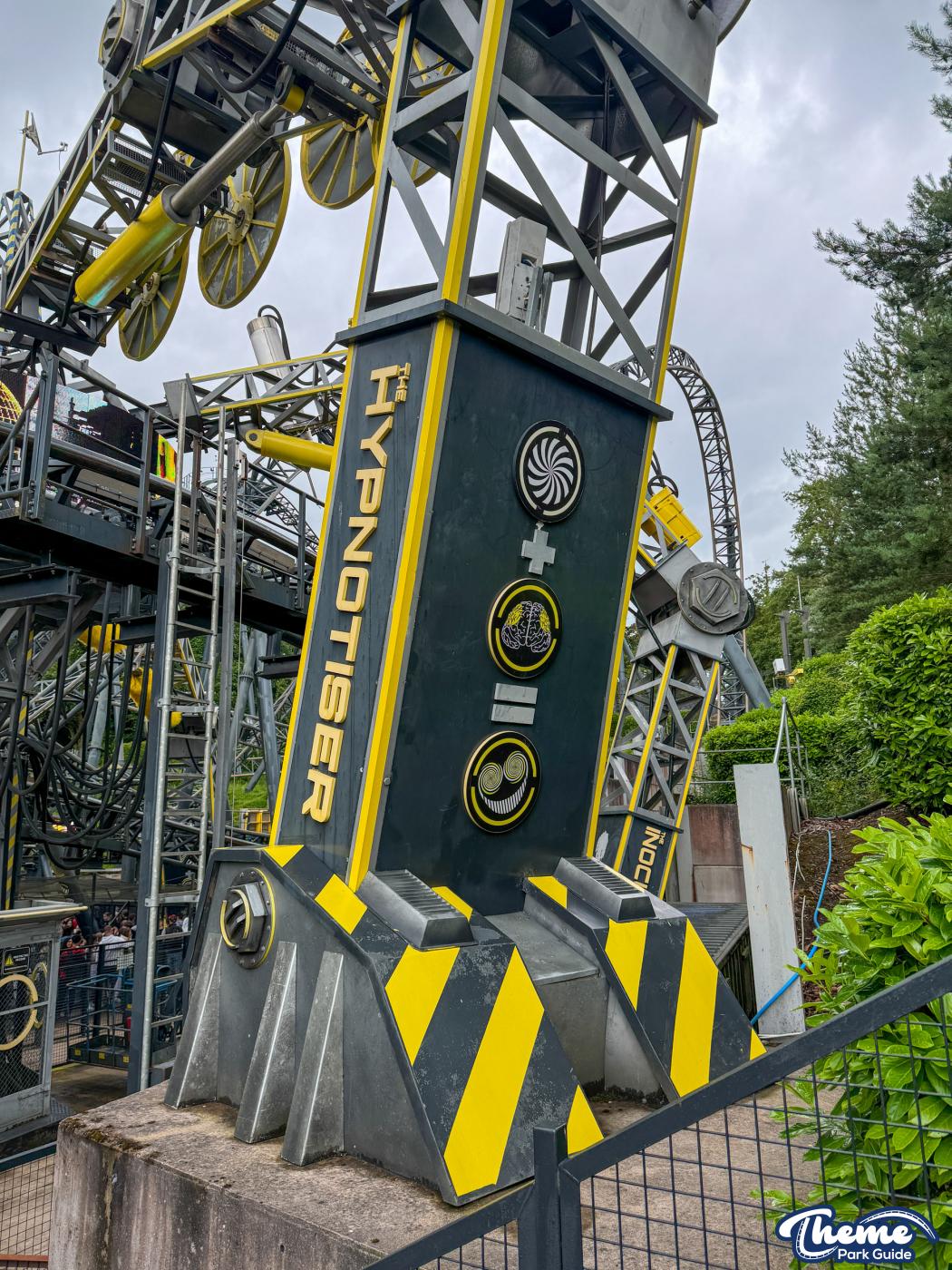 Alton Towers Begins Repainting The Smiler Queue Line Theming