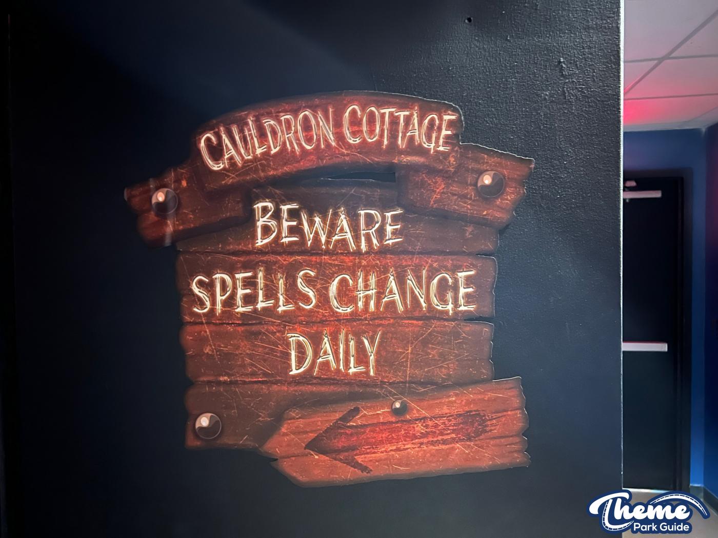 Halloween Horror Nights Tribute Store 2021 -