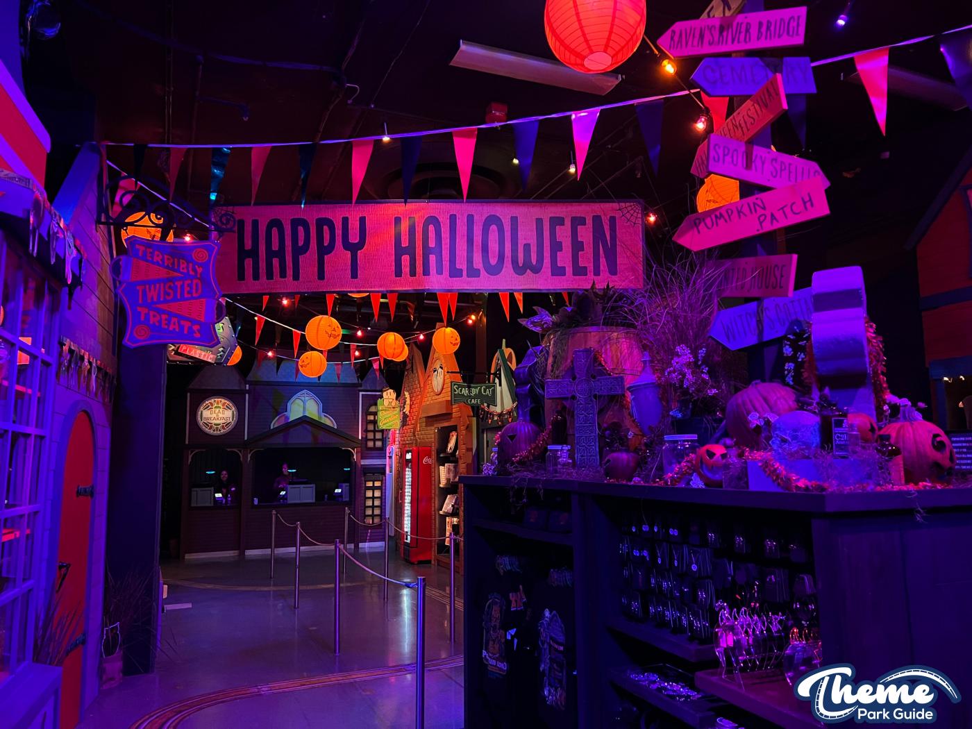 Halloween Horror Nights Tribute Store 2021 -