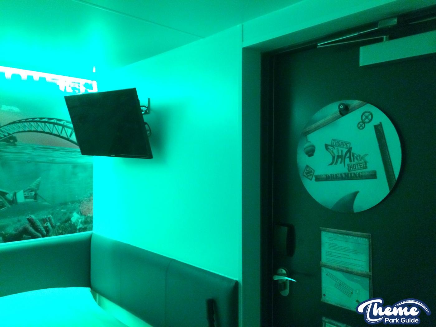 Thorpe Shark Basic Room
