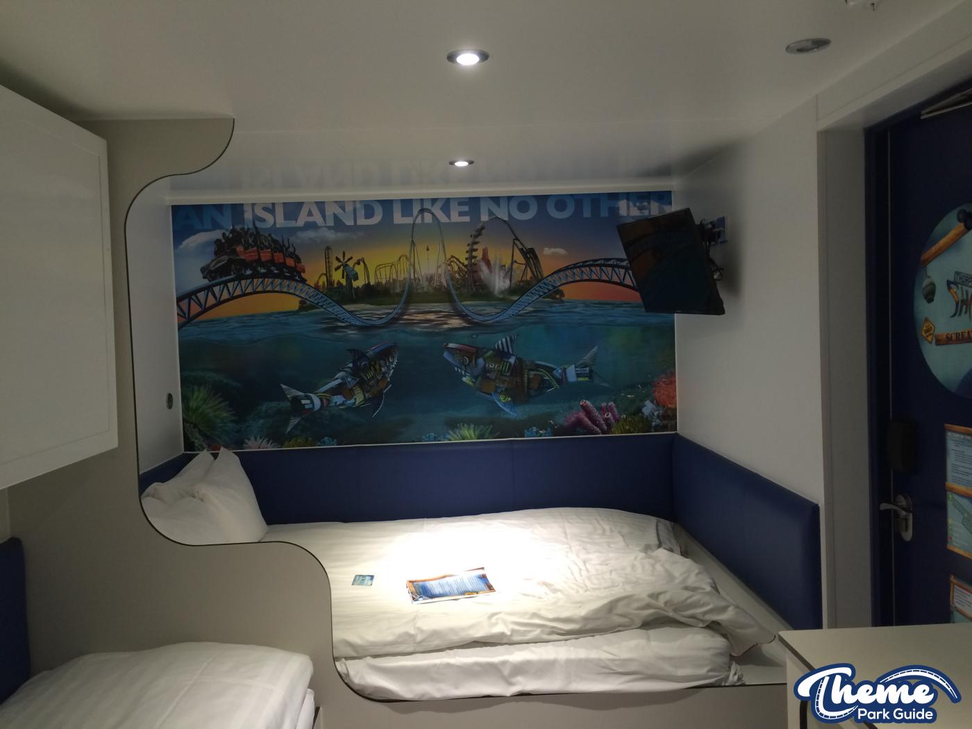 Thorpe Shark Basic Room
