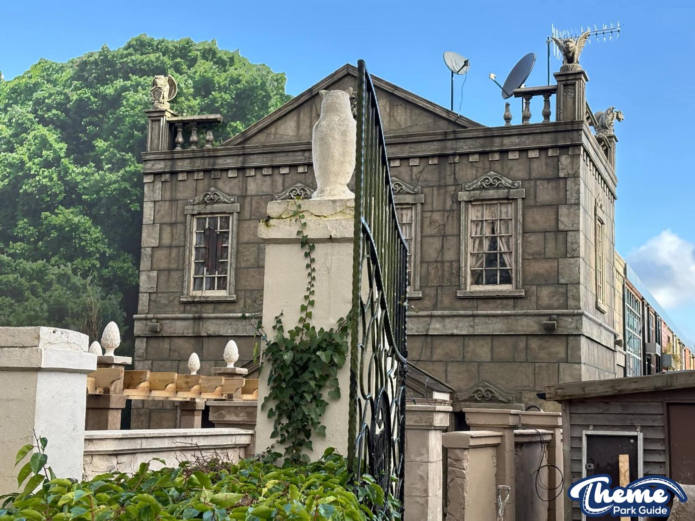 Ghostly Manor at Paultons Park Scaffolding Down