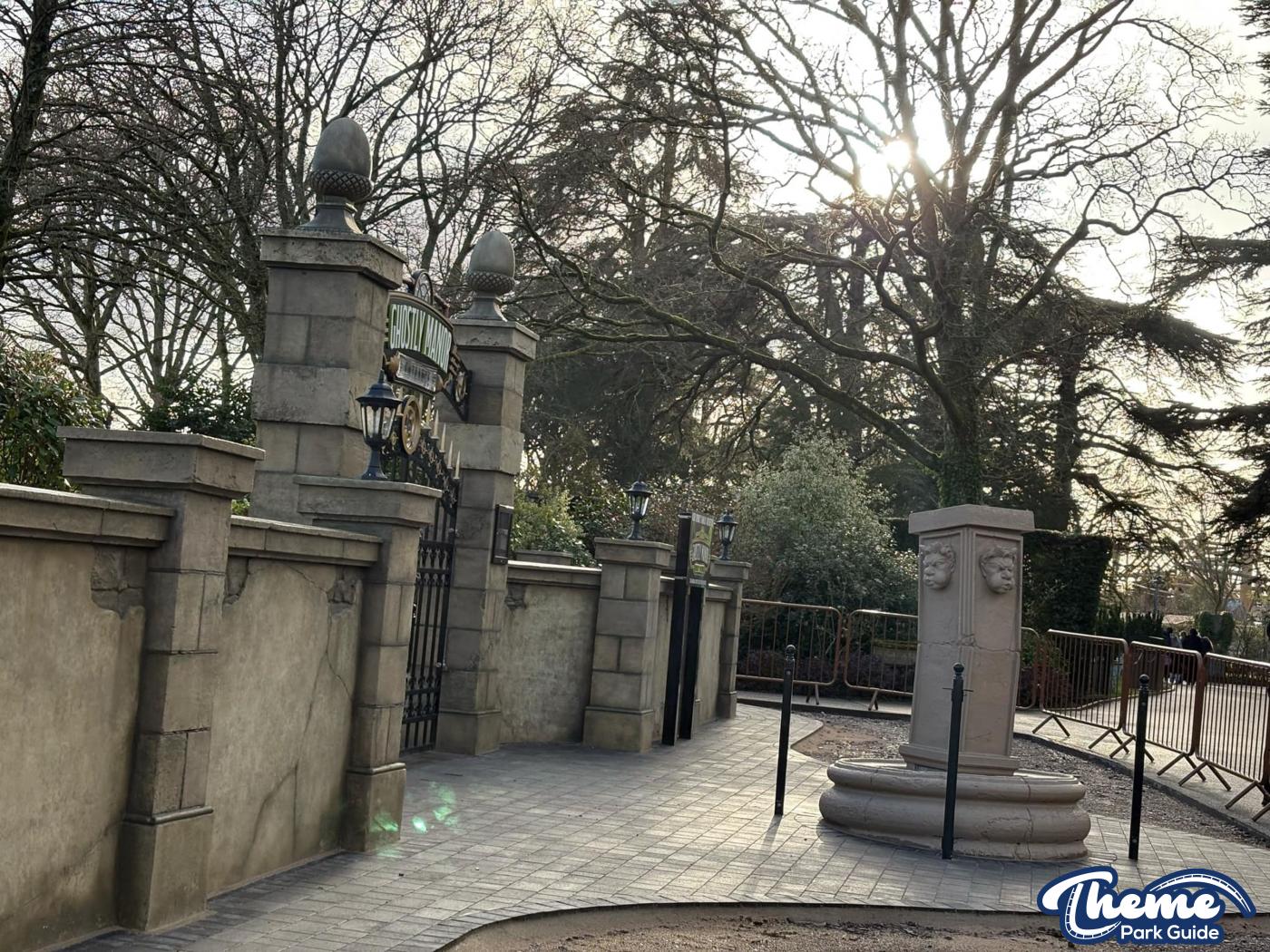 Ghostly Manor at Paultons Park Scaffolding Down