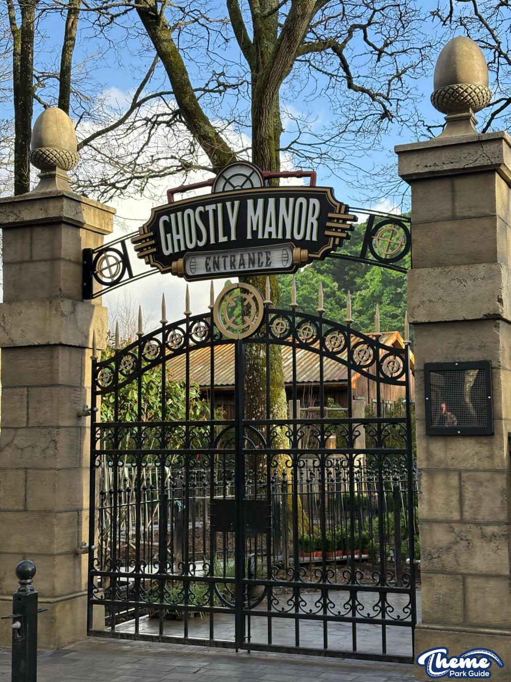 Ghostly Manor at Paultons Park Scaffolding Down