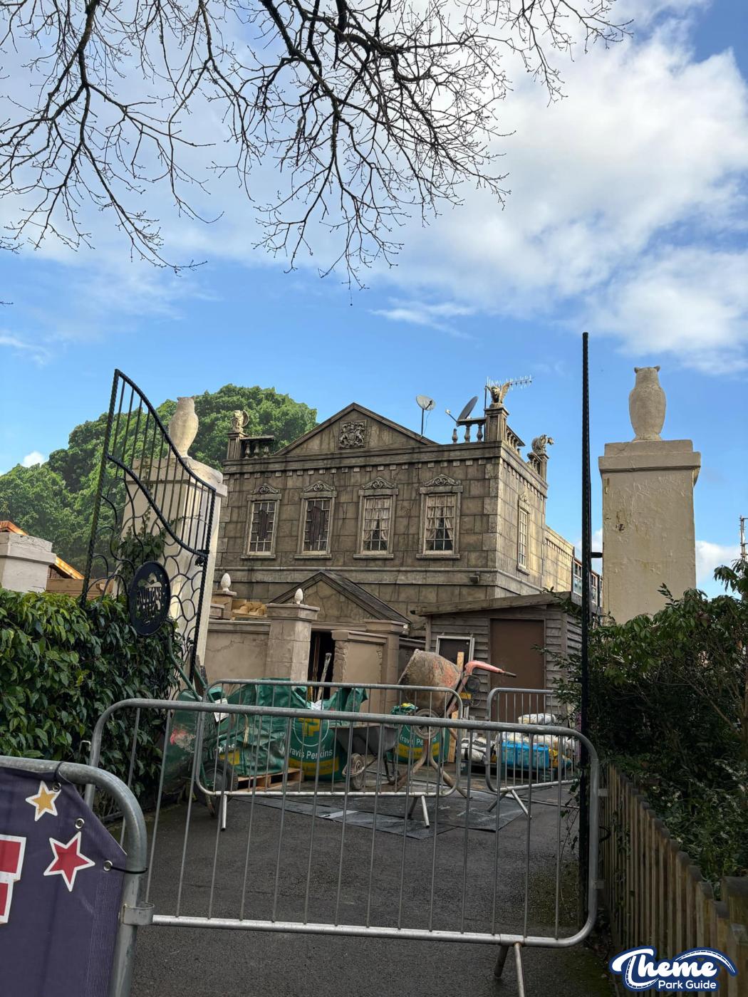 Ghostly Manor at Paultons Park Scaffolding Down