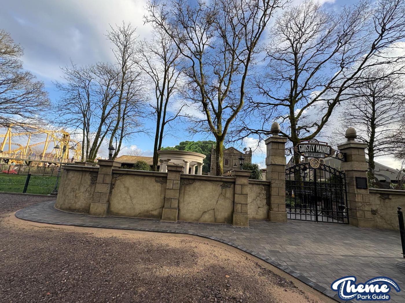Ghostly Manor at Paultons Park Scaffolding Down
