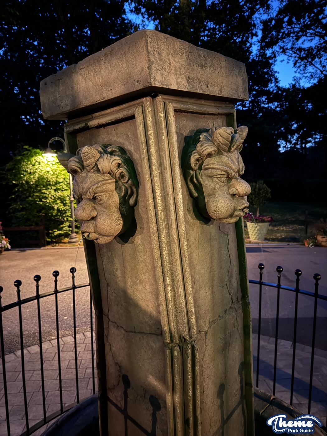 Ghostly Manor -  Paultons Park