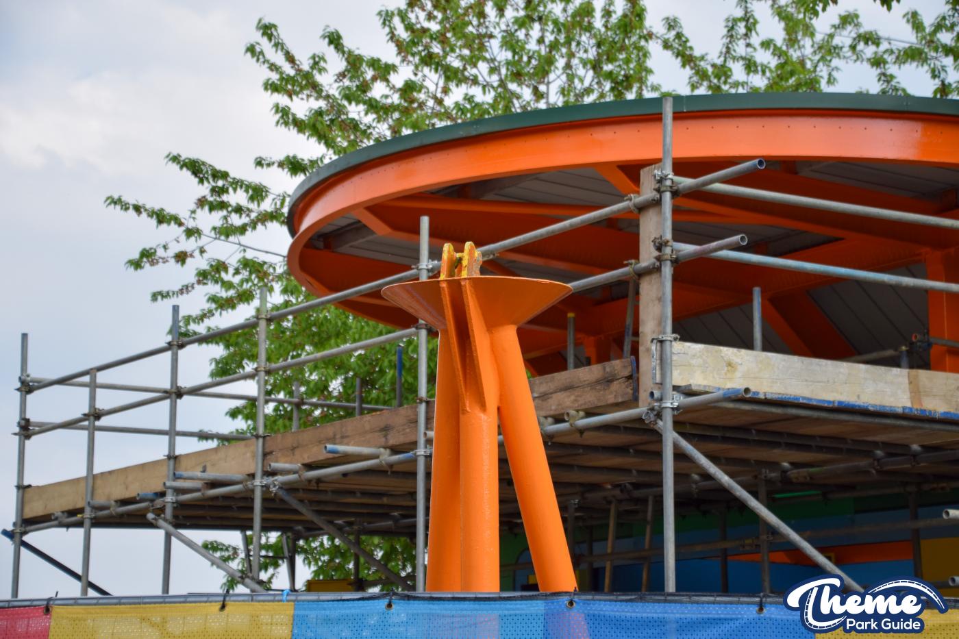 Puppet Theatre Undergoes Major Construction in DUPLO® Valley