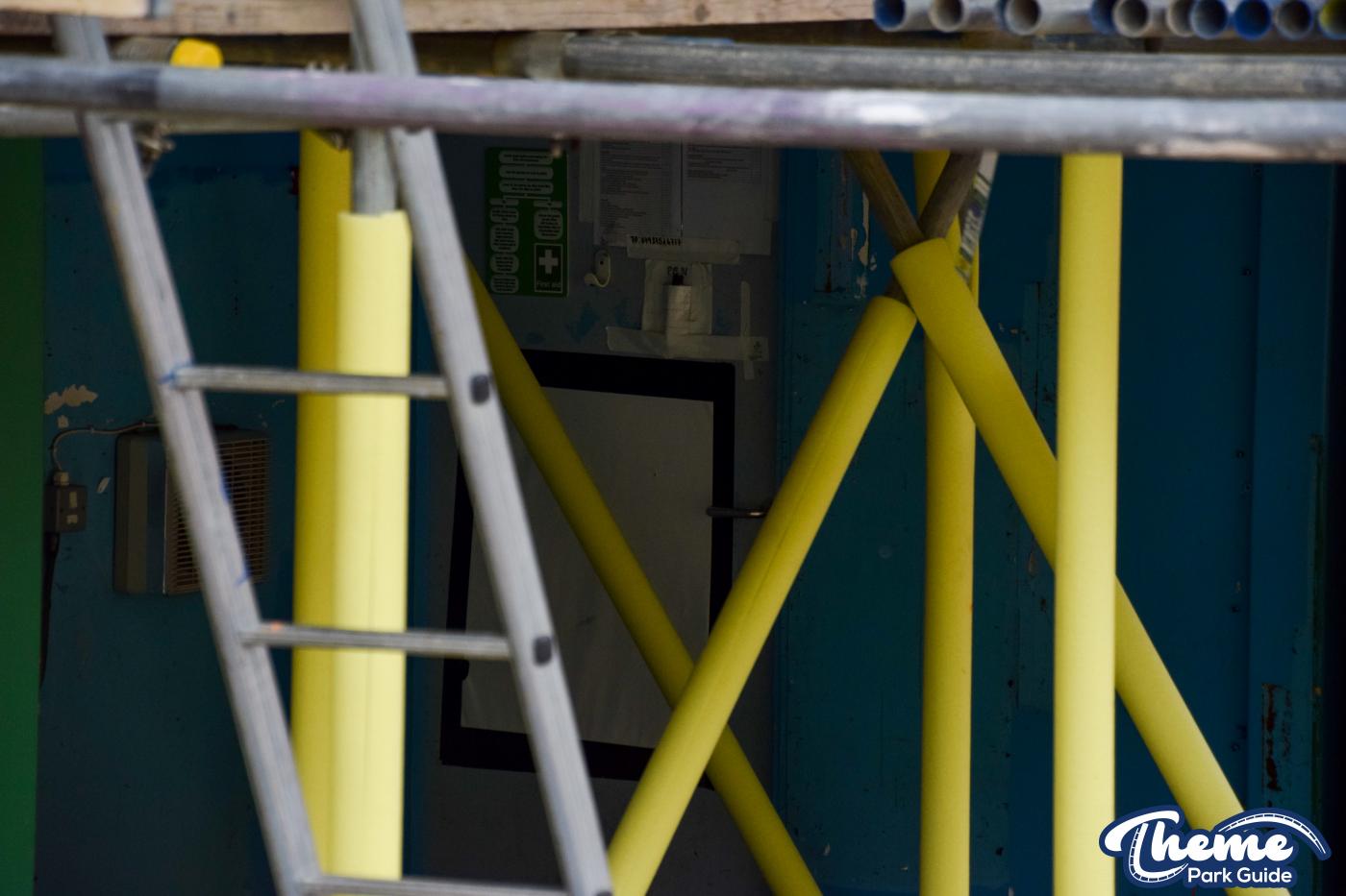 Puppet Theatre Undergoes Major Construction in DUPLO® Valley
