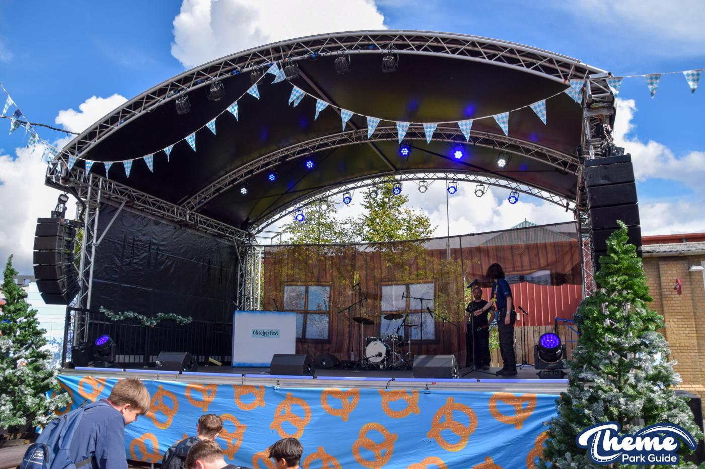 Thorpe Park - Thorpe Park Oktoberfest 2024