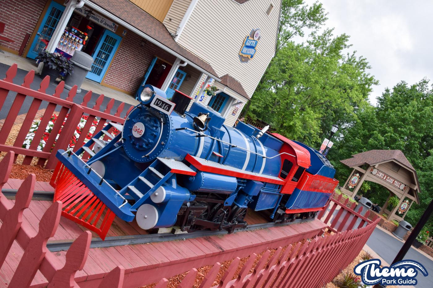 <p>Holiday World & Splashin' Safari </p>