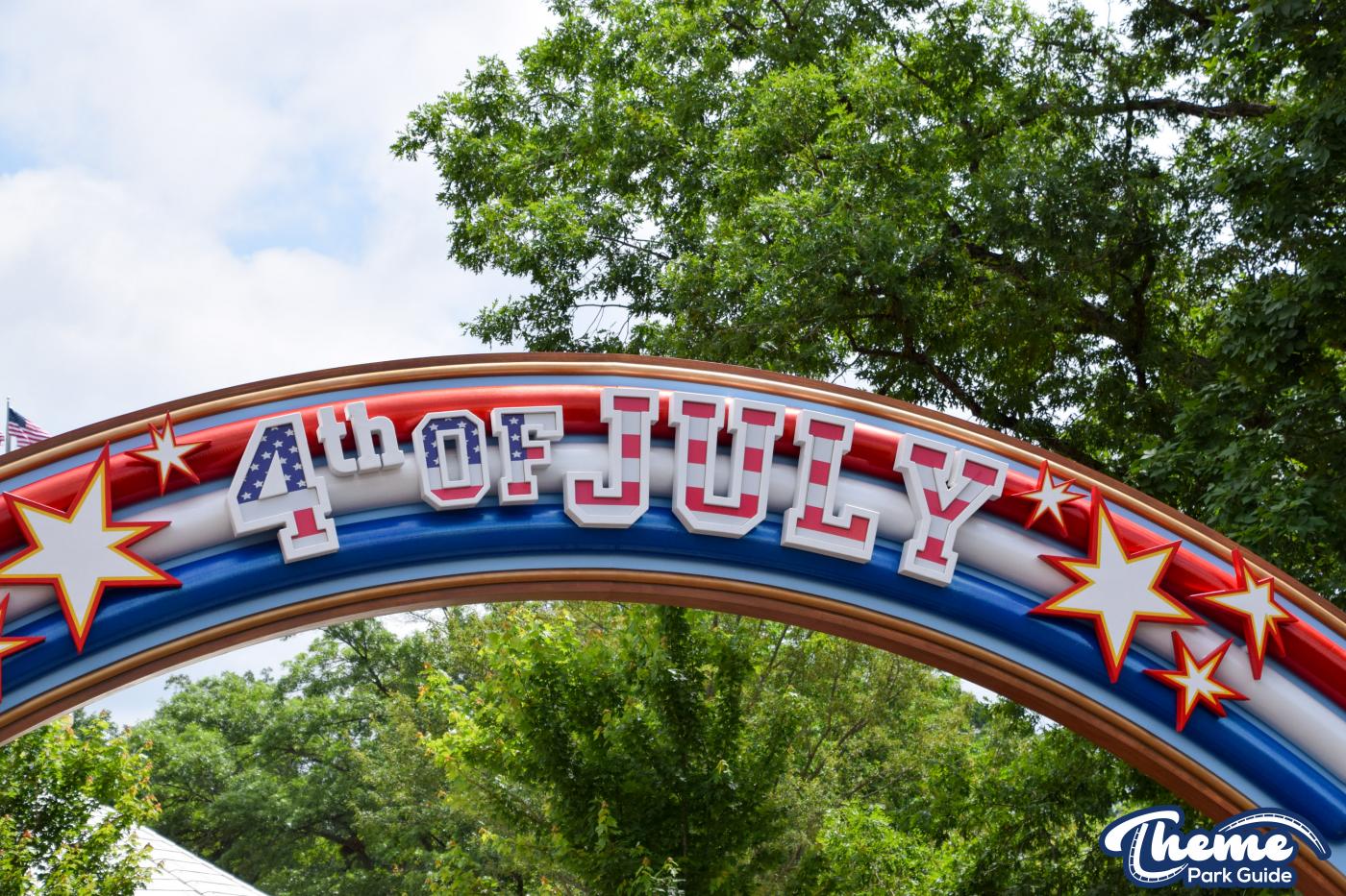 <p>Holiday World & Splashin' Safari </p>