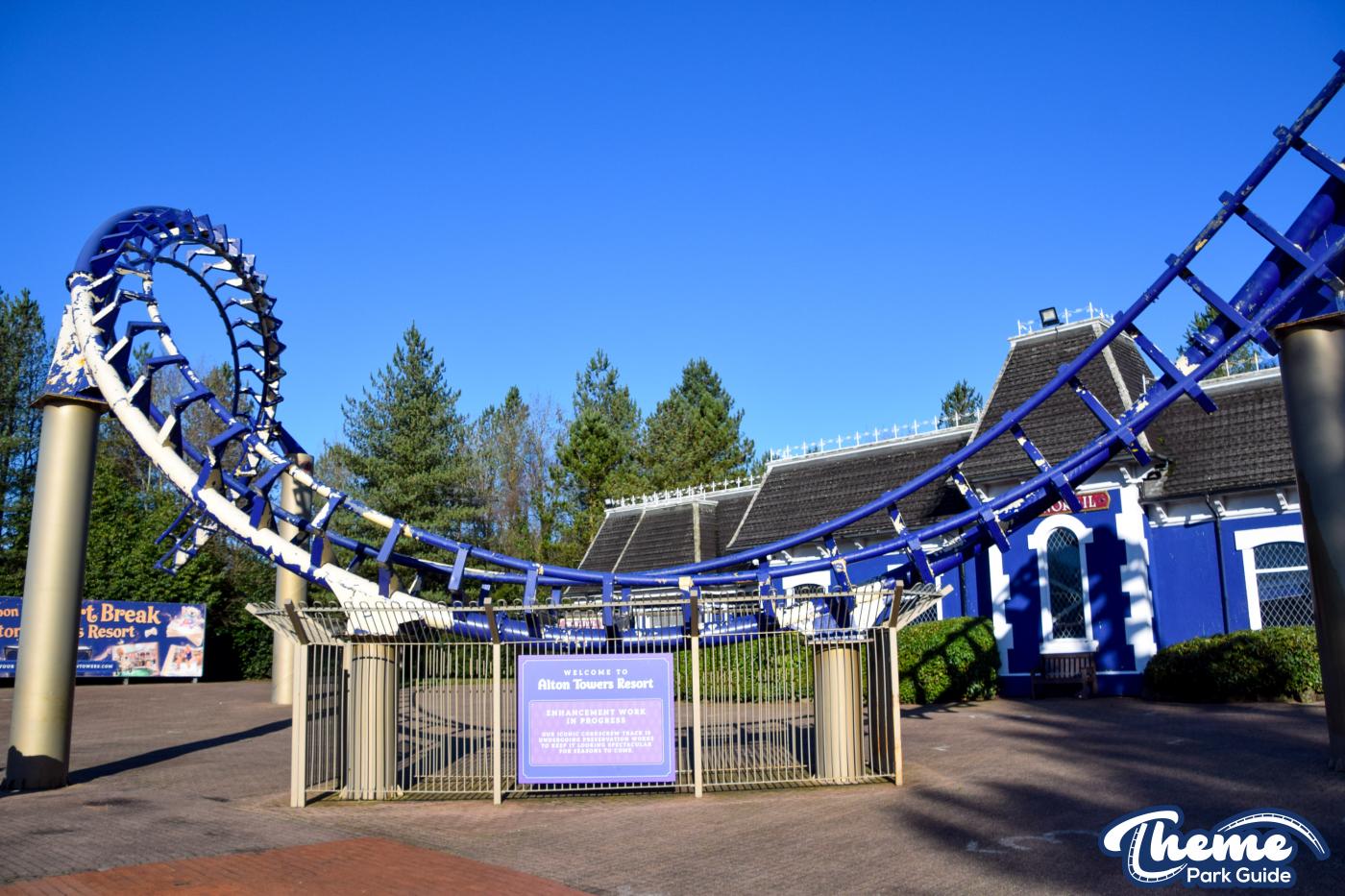 Alton Towers Begins Repainting Iconic Corkscrew at Park Entrance