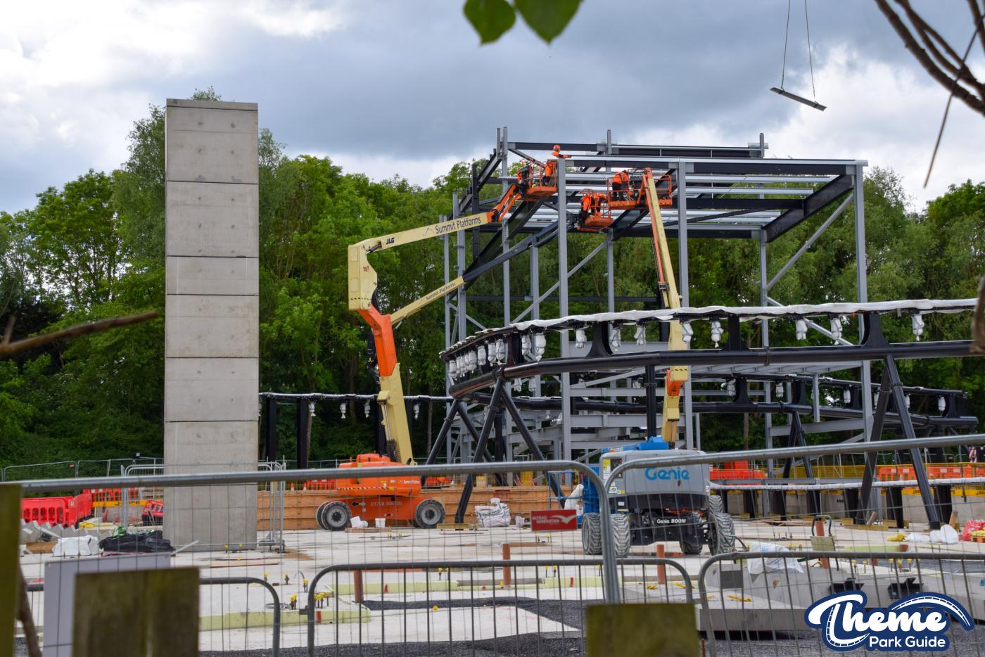 World of Minecraft Station Structure Begins Installation