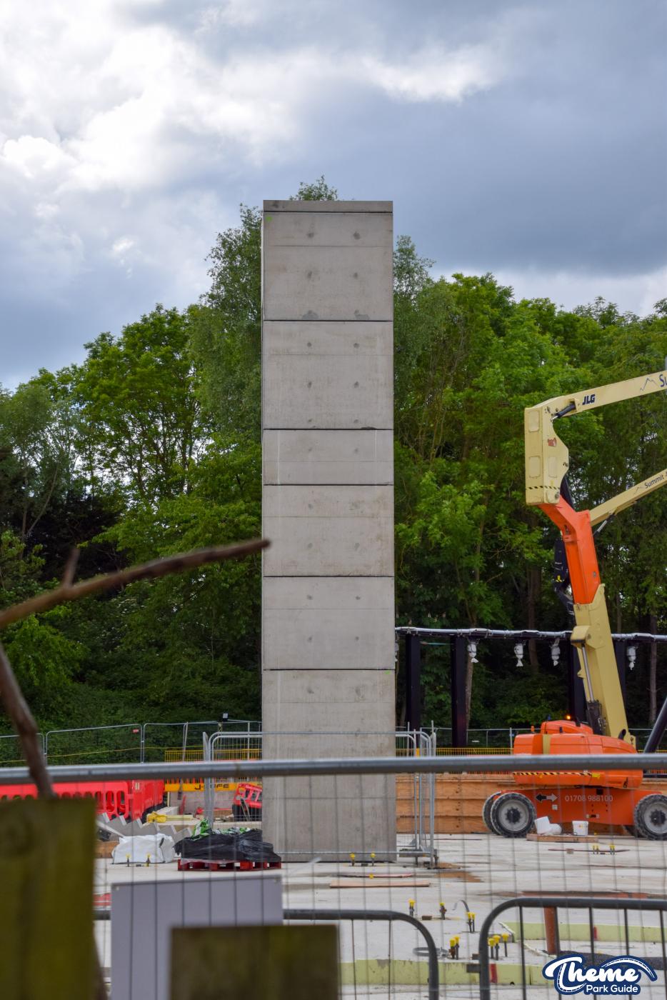 World of Minecraft Station Structure Begins Installation