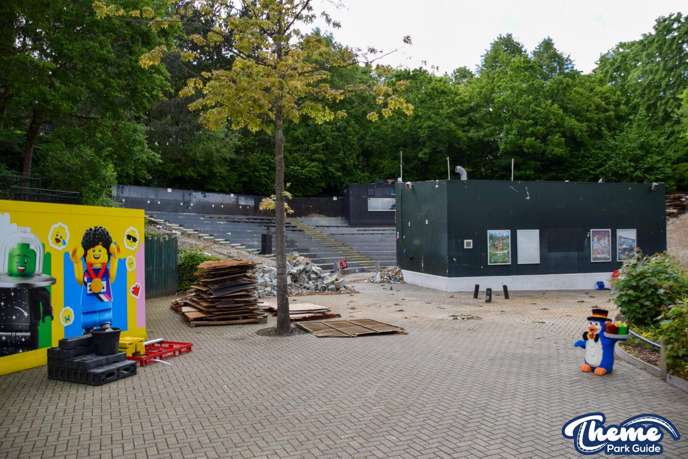 More of the LEGO Studios 4D Theatre Removed