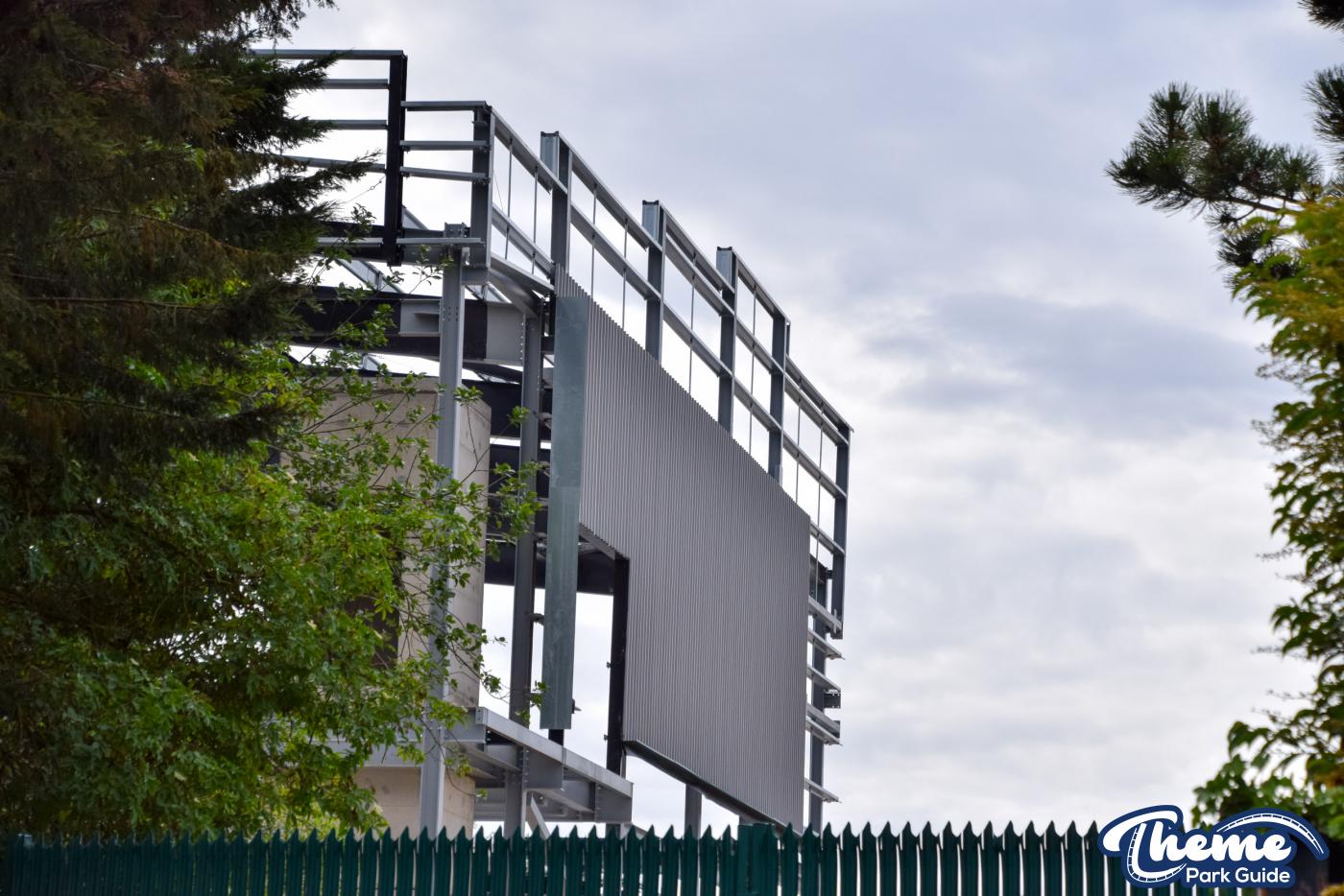 Minecraft Rollercoaster Station Begins to Be Enclosed at Chessington