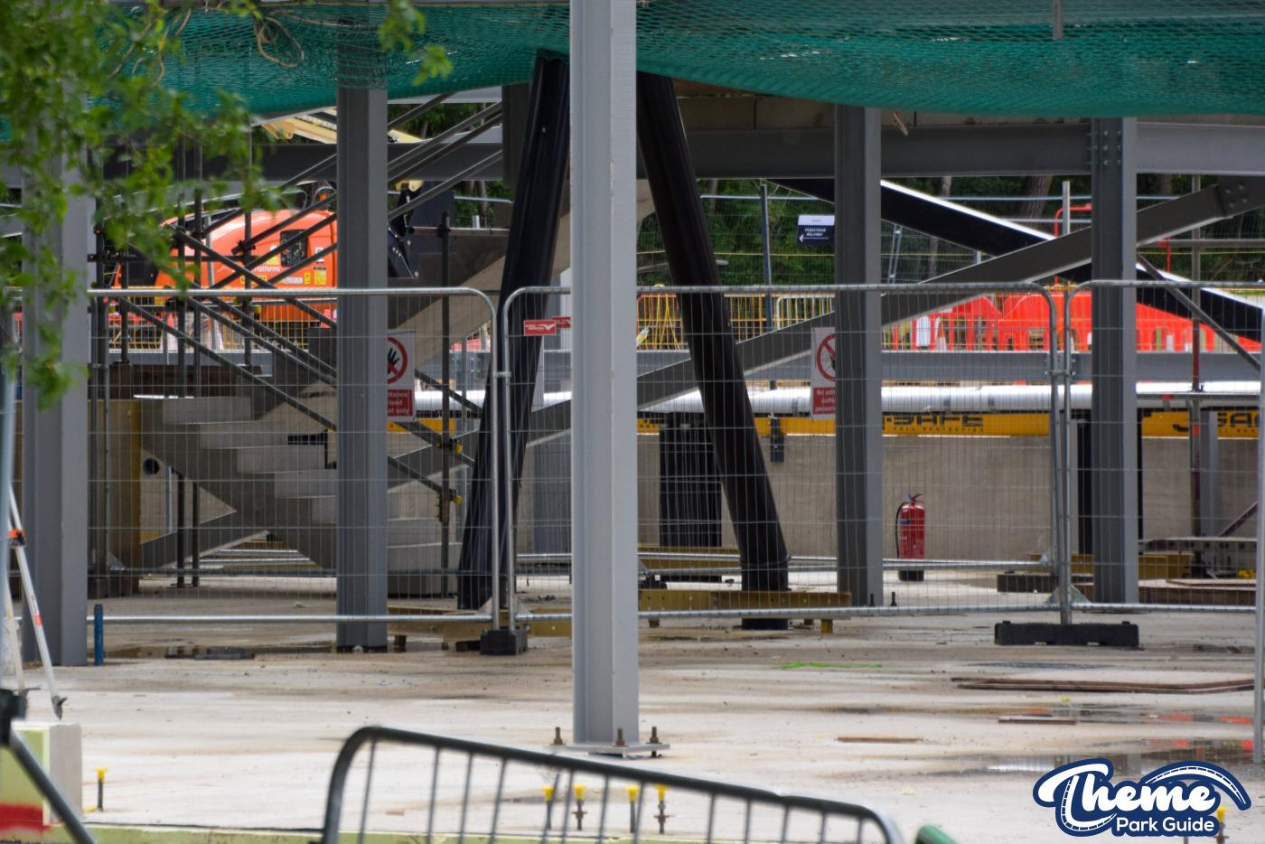 Minecraft Rollercoaster Station Begins to Be Enclosed at Chessington