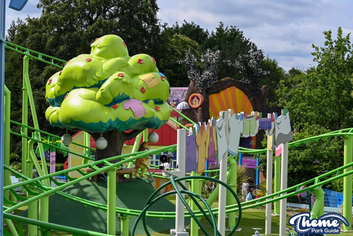 Bluey The Ride: Here Come The Grannies - CBeebies Land