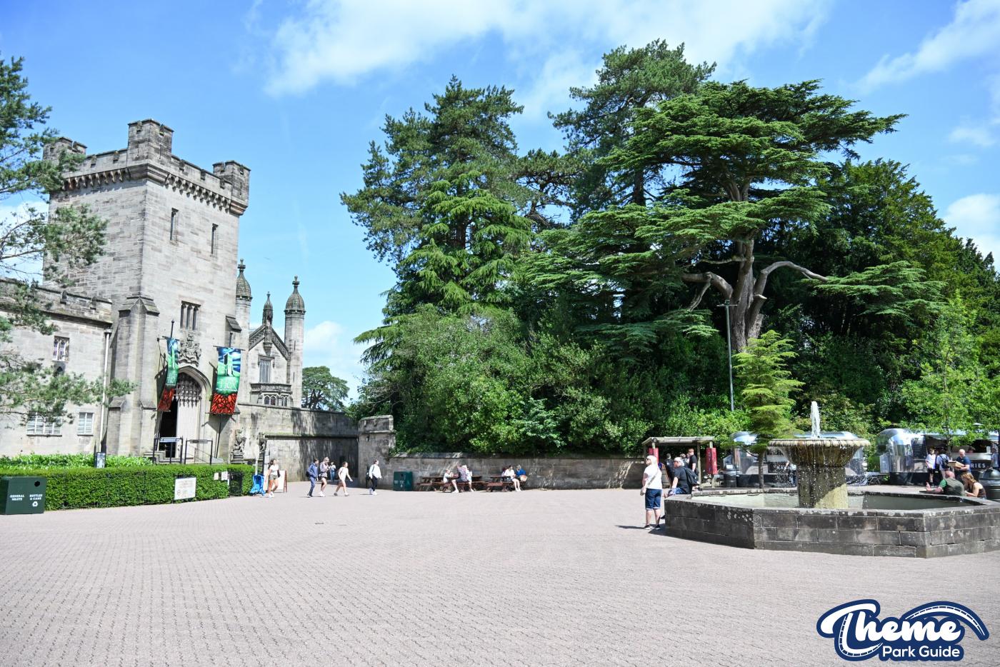 Fountain Square - Alton Towers