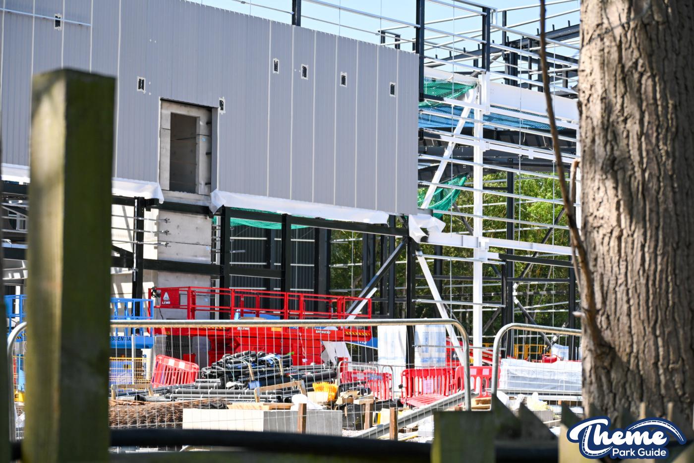 Minecraft Coaster’s Indoor Track, Possible Spike and Elevated Queue Take Shape