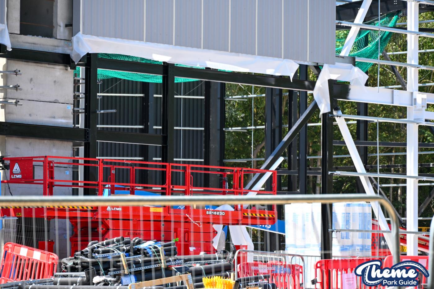 Minecraft Coaster’s Indoor Track, Possible Spike and Elevated Queue Take Shape
