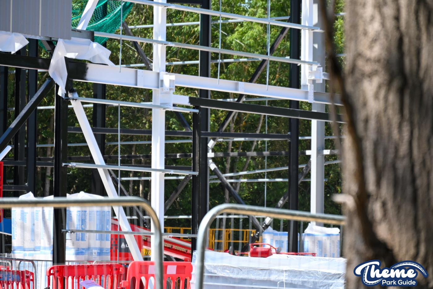 Minecraft Coaster’s Indoor Track, Possible Spike and Elevated Queue Take Shape