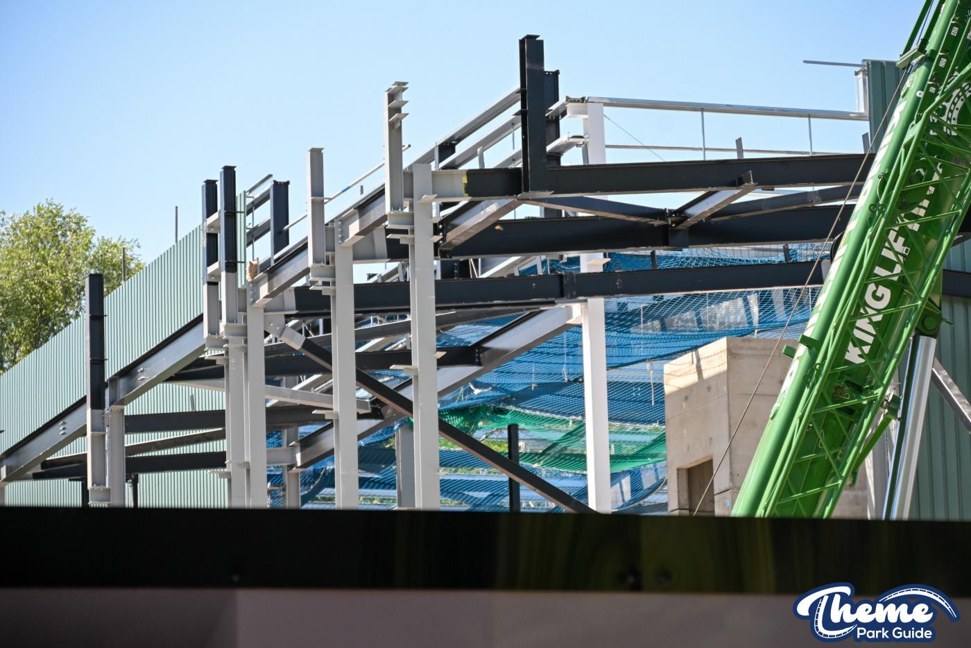 Minecraft Coaster’s Indoor Track, Possible Spike and Elevated Queue Take Shape