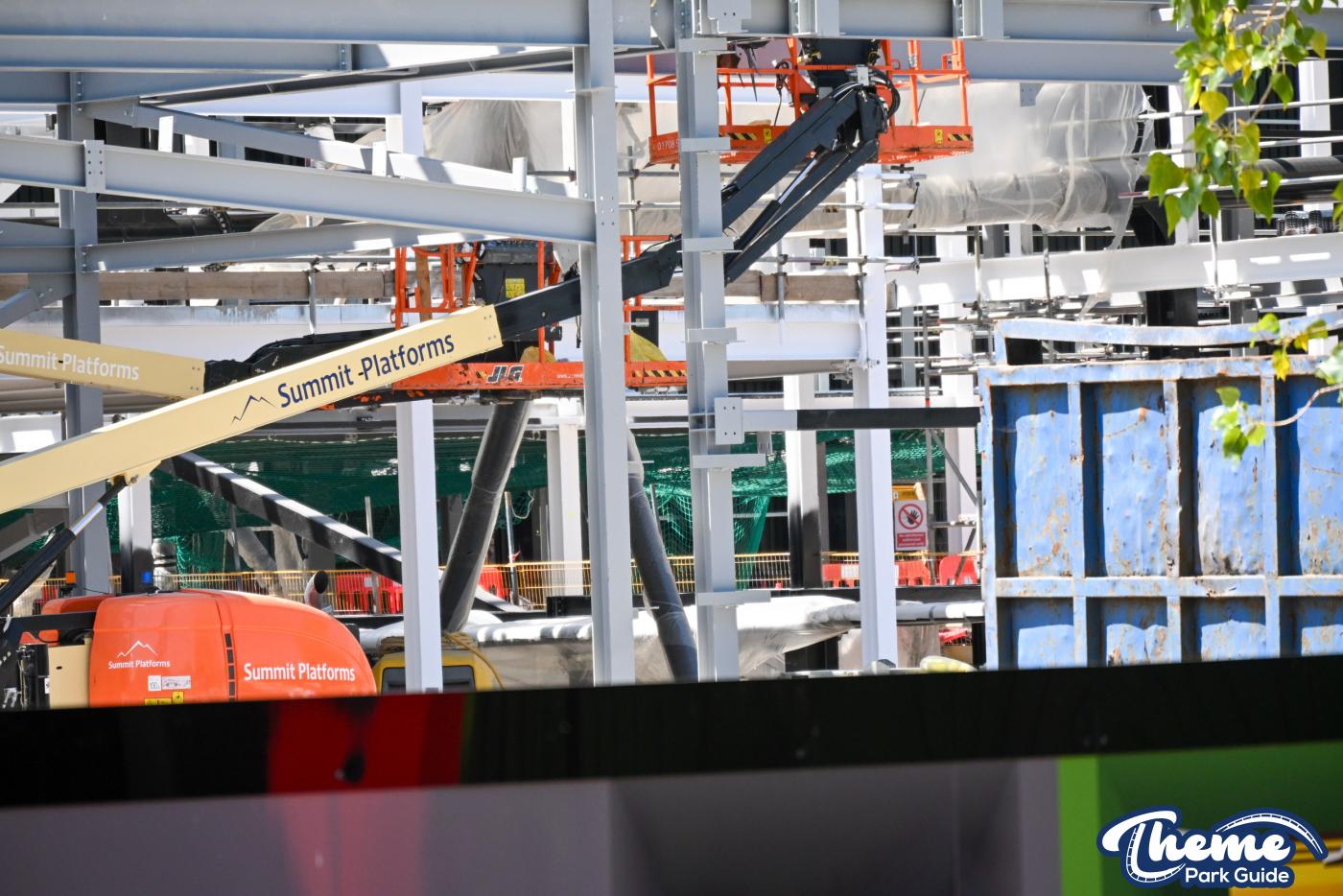 Minecraft Coaster’s Indoor Track, Possible Spike and Elevated Queue Take Shape
