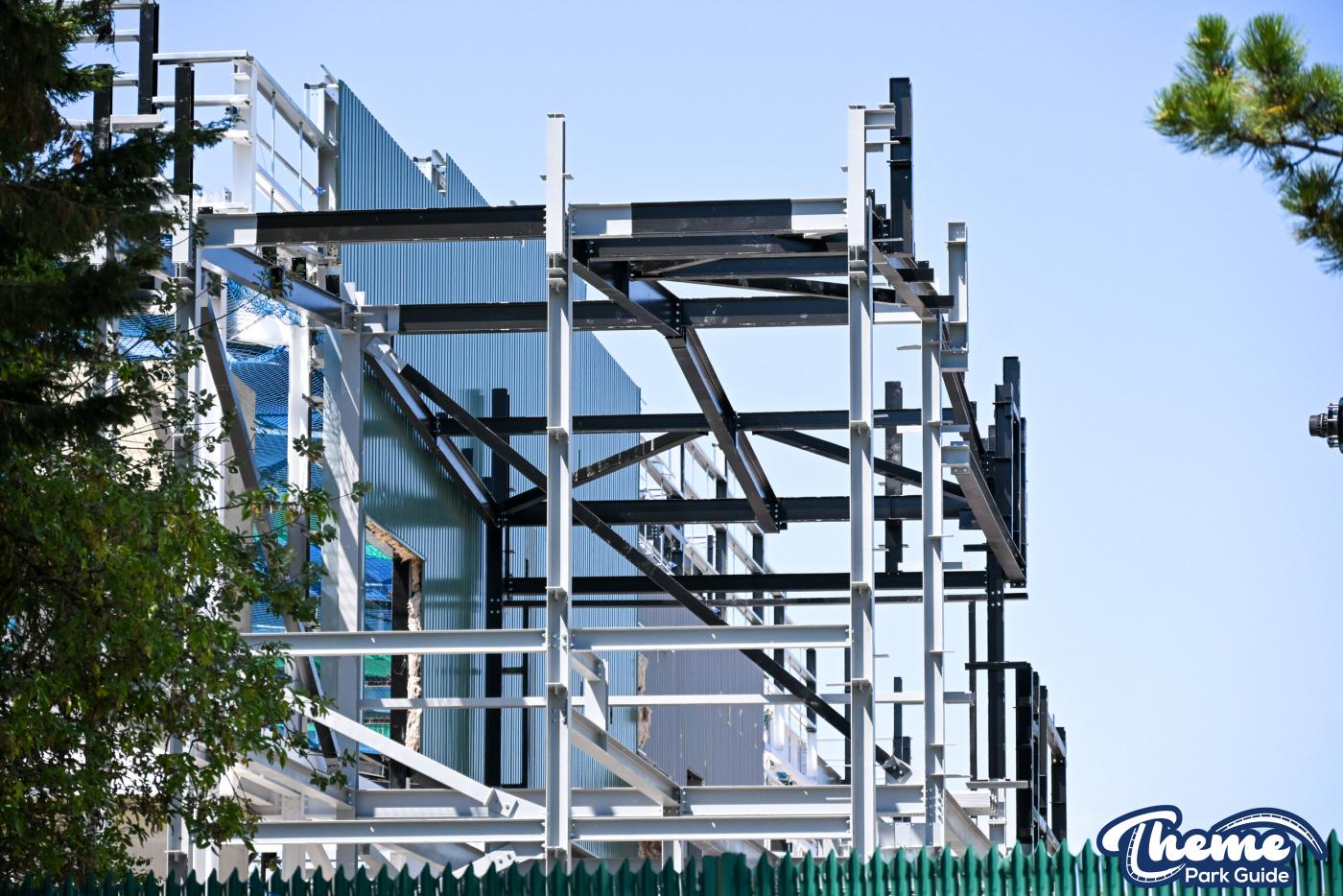 Minecraft Coaster’s Indoor Track, Possible Spike and Elevated Queue Take Shape
