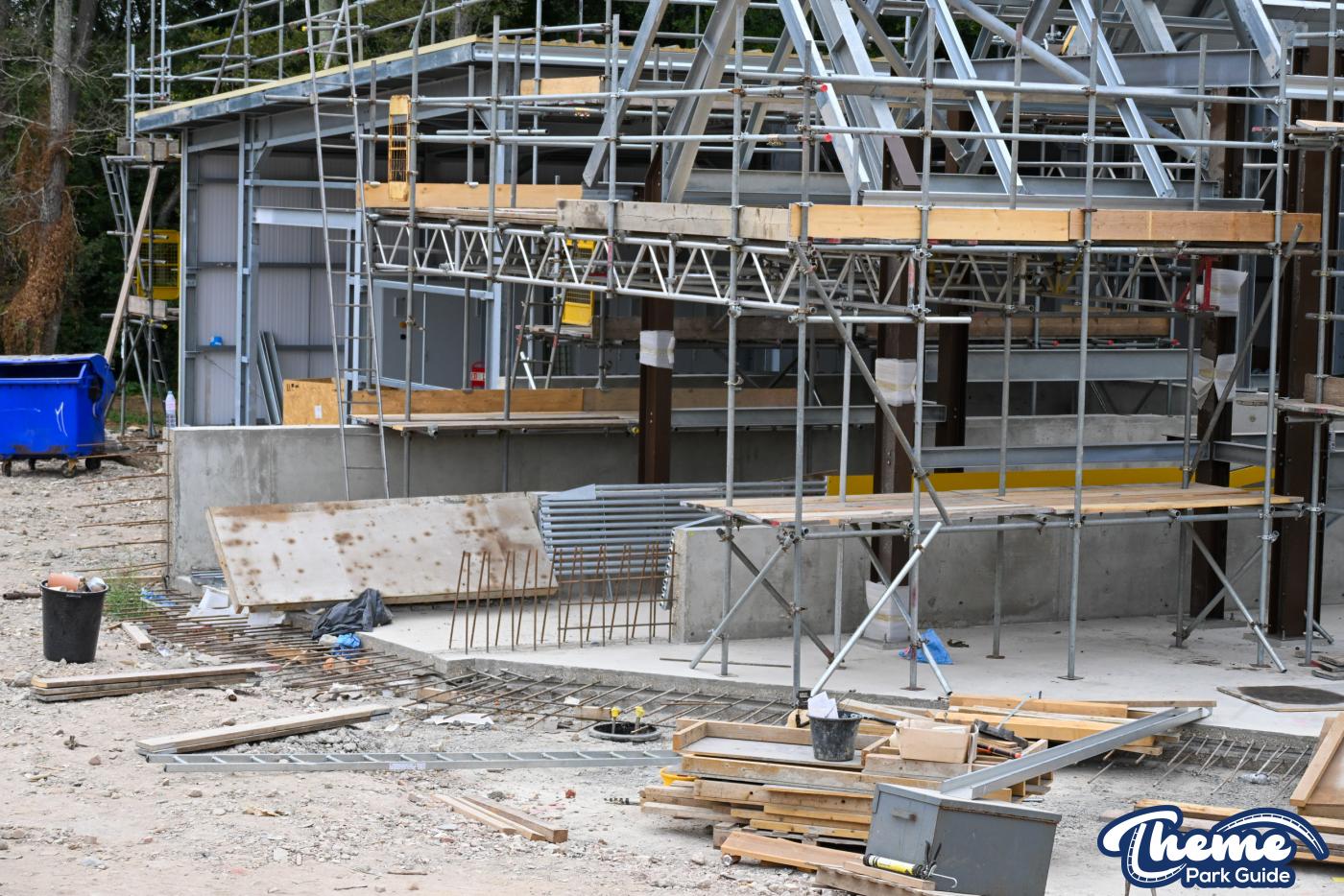 Serpent’s Curse Theming Installed as Construction Progresses at Paultons Park