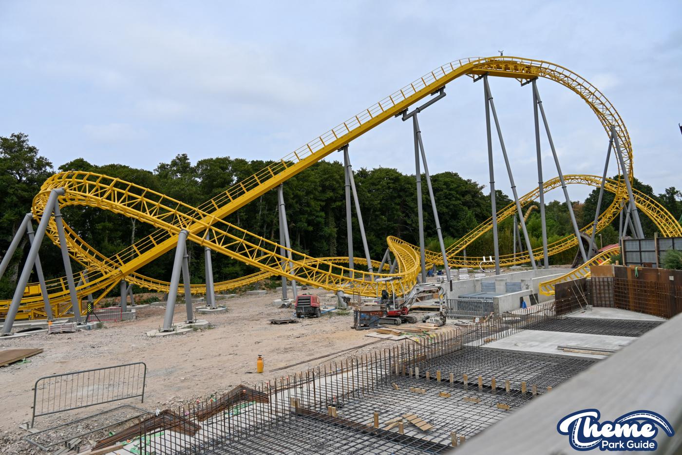 Serpent’s Curse Theming Installed as Construction Progresses at Paultons Park